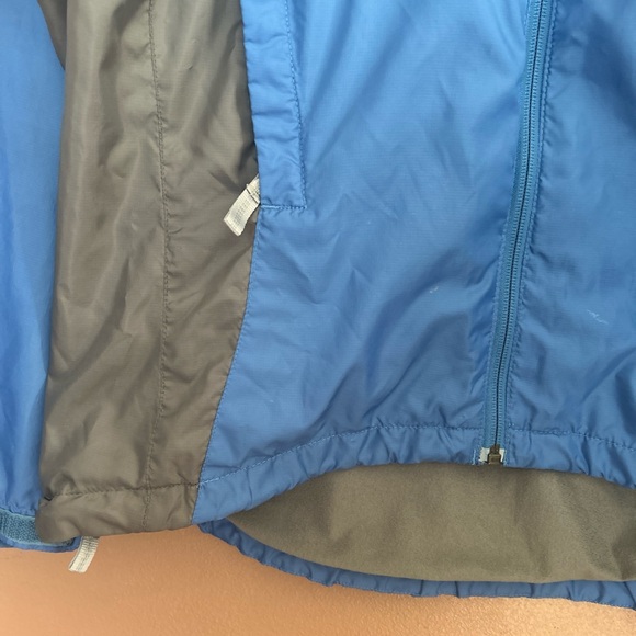 The North Face Womens Jacket Size Medium Blue Stow Pocket Packable Lightweight - Picture 3 of 10